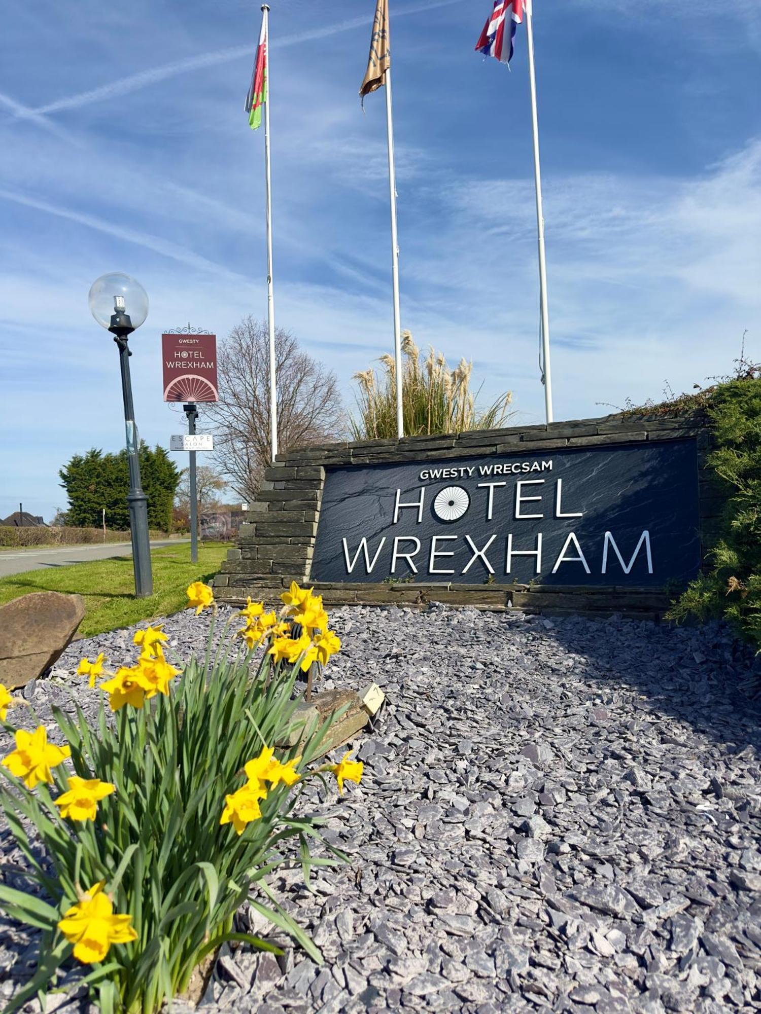 Hotel Wrexham Extérieur photo