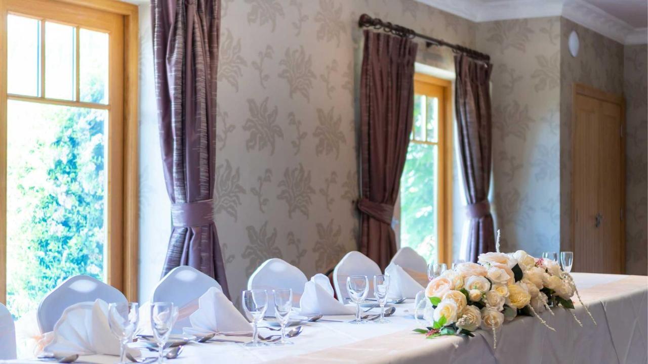 Hotel Wrexham Extérieur photo
